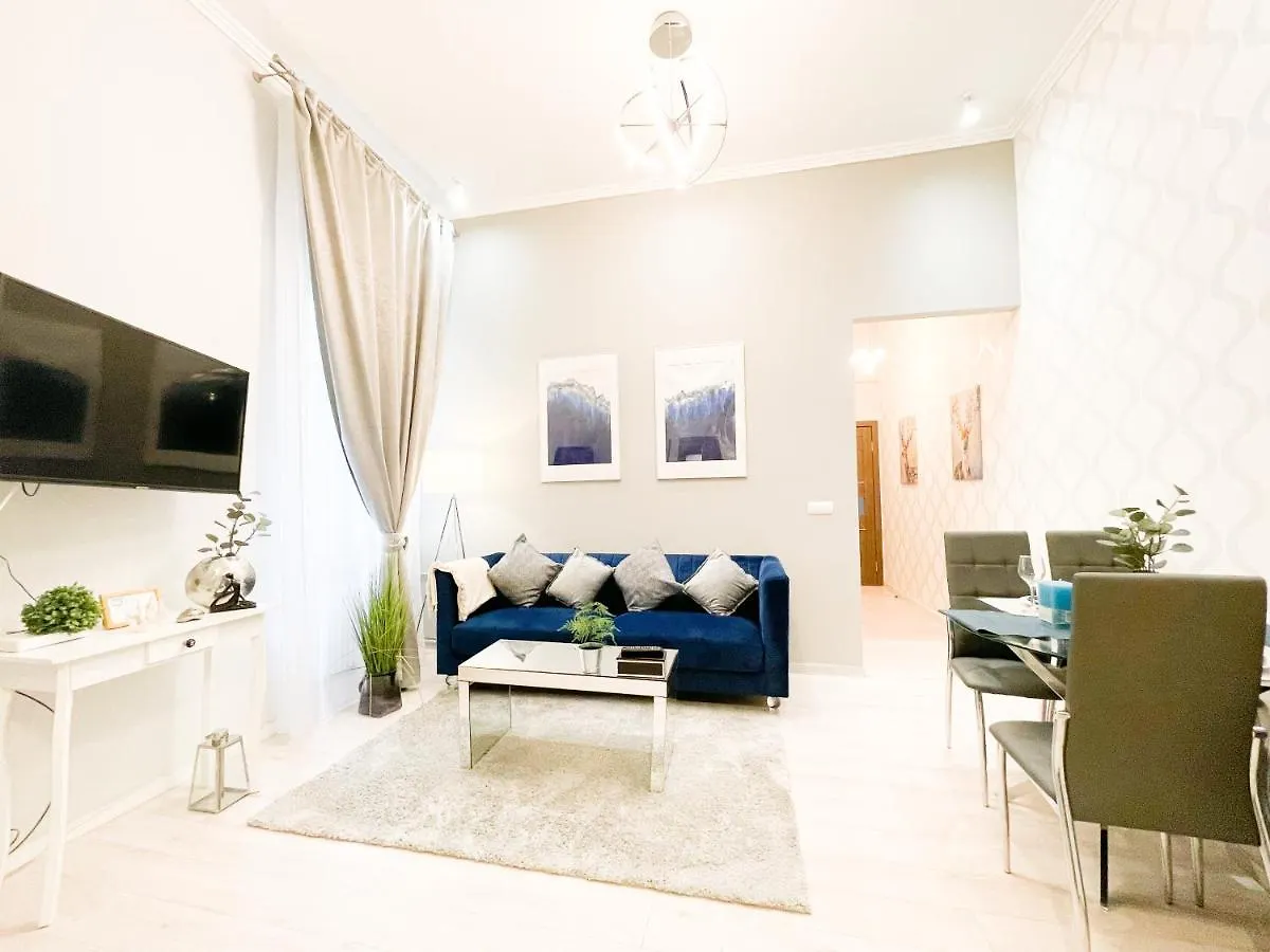 Downtown Deak-Ferris Wheel Luxury Home contacts